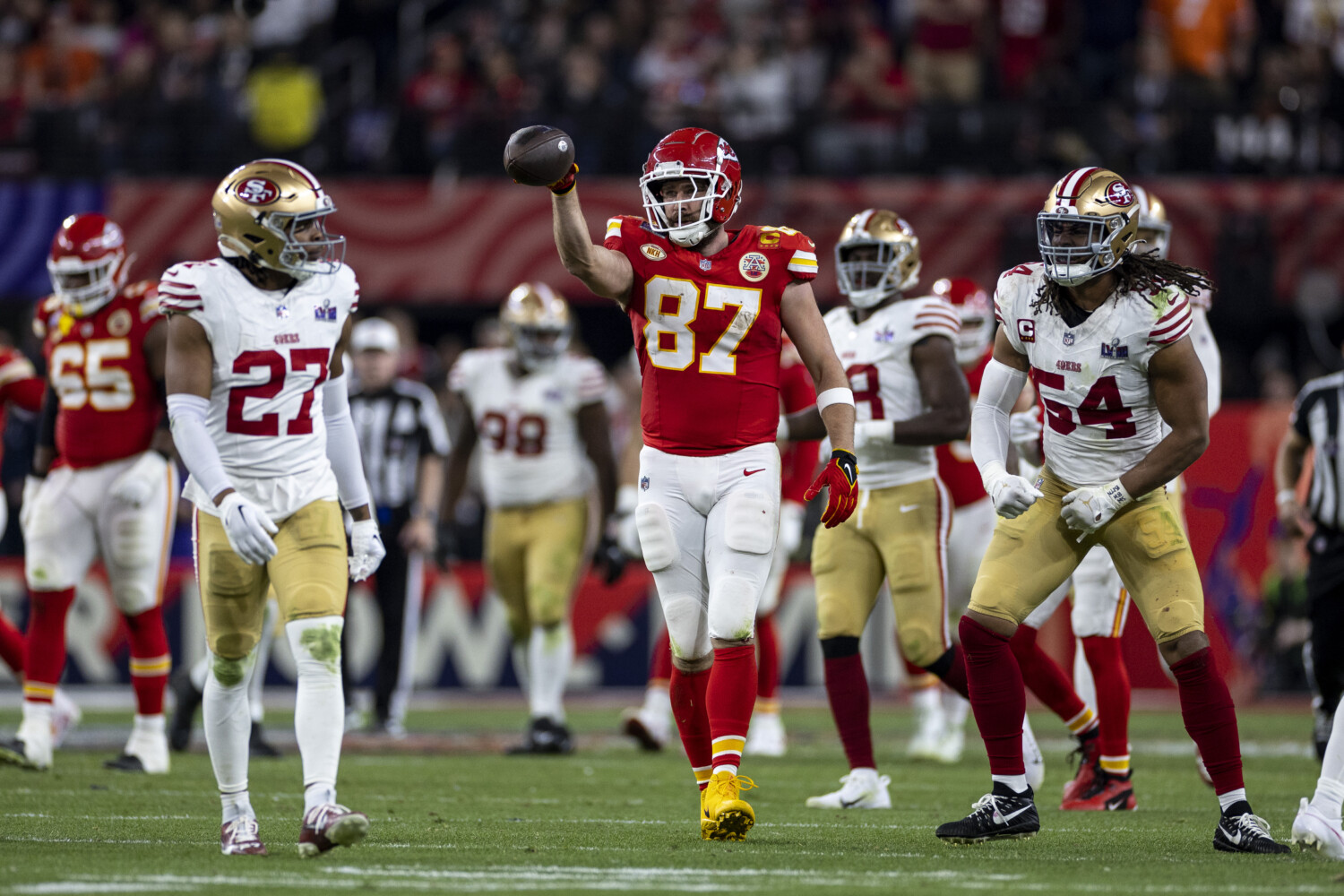 希勒指出 希勒指出